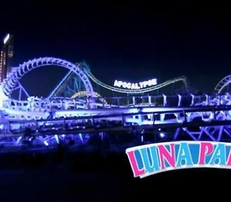 Vue Port Avec Parking Prive דירה