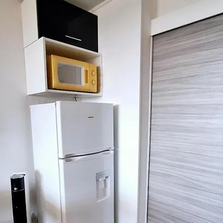 Vue Port Avec Parking Prive *